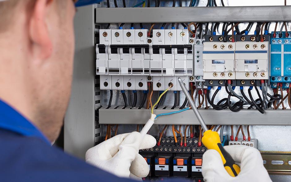 besoin d'un électricien Bois-le-Roi